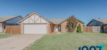 1509 NE 6th St, Moore, OK 73160