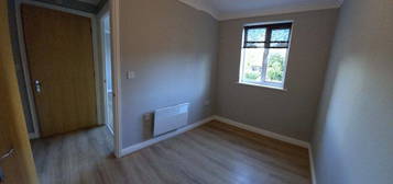 2 bed flat to rent