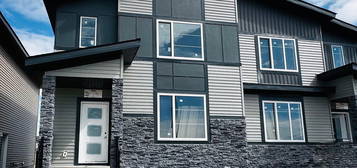 3612 39th Ave, Beaumont, AB T4X 2C5