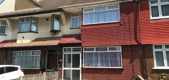 Terraced house to rent in West Hill, Dartford DA1