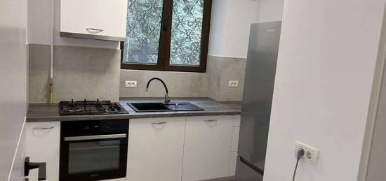 AP 3 CAMERE BARBU VACARESCU, METROU 5 MIN,CENTRALA PROPRIE,PETFRIENDLY