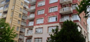 ARSLANBAŞ'DAN MERKEZDE ASIL DONDURMA YANI SATILIK 3+1 DAİRE