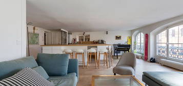 Appartement coup de coeur avec vue place Sathonay