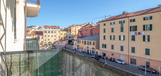 Appartamento in vendita in piazza Goffredo Mameli, 5