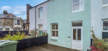 2 bedroom terraced house