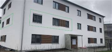 Neubau: Schöne 3 Zimmer Wohnung mit Balkon in Obertraubling