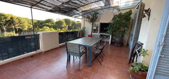 Bel appartement T4 St Anne / Terrasse