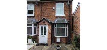 2 bed end terrace house to rent