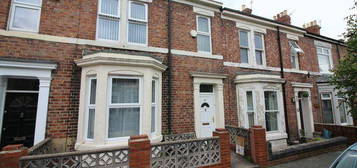 5 bedroom terraced house