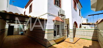 Casa adosada en venta en Núcleo urbano