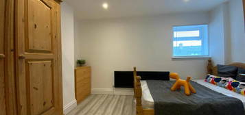 1 bedroom house share