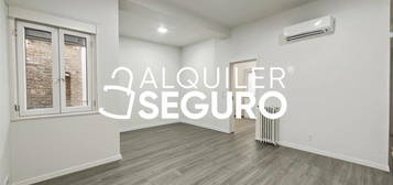 Piso de alquiler en Nicasio Gallego, Trafalgar