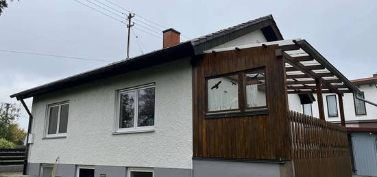 Preiswertes 3,5-Raum-Einfamilienhaus mit EBK in Höchstädt a.d.Donau Höchstädt an der Donau