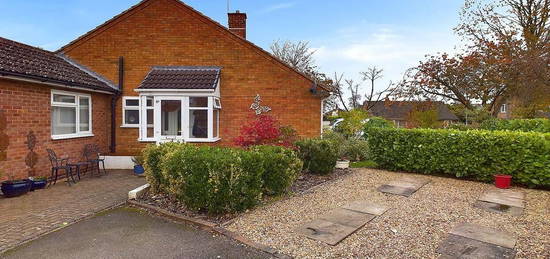 2 bedroom semi-detached bungalow for sale