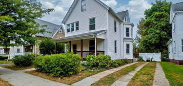 434 Pleasant St, Holyoke, MA 01040