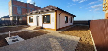 Fundeni-Dobroesti,str.Ialoveni,P+Pod, teren 304 m.p,constructie 2024.