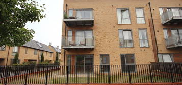 Flat to rent in Spring Drive, Trumpington, Cambridge CB2