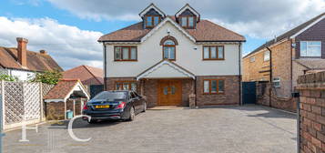 Detached house for sale in Ware Road, Hoddesdon, Hertfordshire EN11