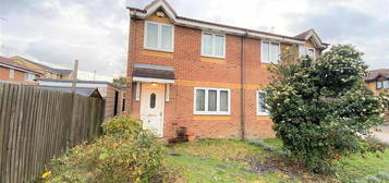 3 bedroom semi-detached house to rent