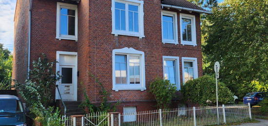 Gatermann Immobilien: 4-Zimmer-Wohnung mit großen Garten in Itzehoe - Sude