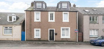 2 bedroom ground floor flat for sale