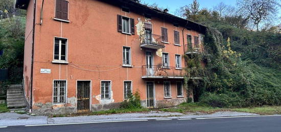 Proprietà rustica in vendita in via F. Petrarca, 6