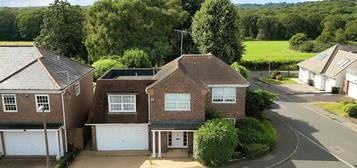 5 bedroom detached house to rent