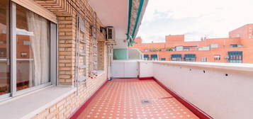 Ático en venta en Calle de Jacinto Verdaguer, Opañel