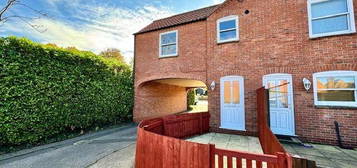 2 bedroom semi-detached house for sale