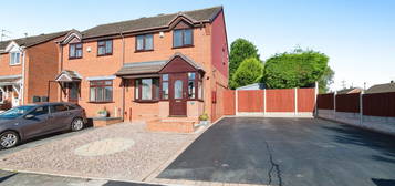 3 bed semi-detached house for sale