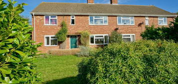 2 bedroom ground floor flat for sale