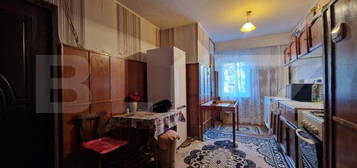 Apartament 3 camere decomandate, 2 bai, zona Penny