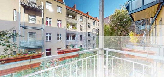 Schöne 1-Zimmer-Altbauwohnung im Schillerkiez mit Balkon