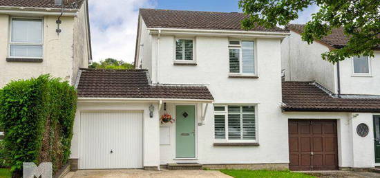 3 bedroom link detached house for sale