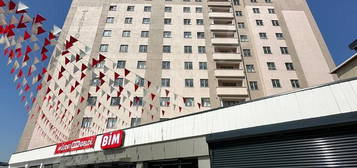 TUZLA AYDINLI MAH 110 M2 K.OTOPARKLI EBEVEYN BANYOLU 3+1 DAİRE