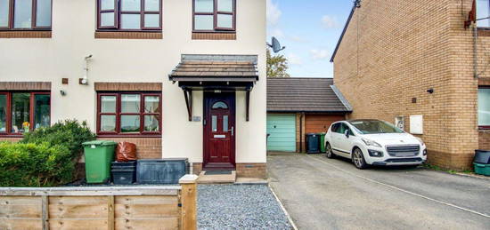 3 bed link detached house for sale