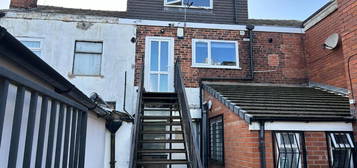 Flat to rent in Angel Street, Hazel Grove, Stockport SK7