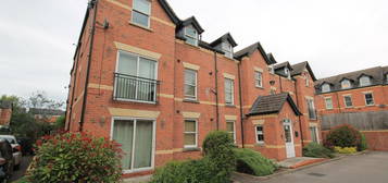 Flat to rent in Weaver Grove, Winsford CW7