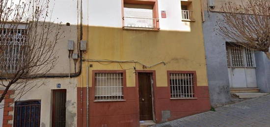 Chalet adosado en venta en calle de la Democràcia