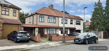 4 bedroom terraced house