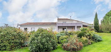 Maison d'architecte au coeur de la campagne à Dommartin