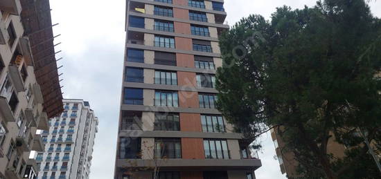 Kozyatağı'nda Sıfır Binada 135 m2 Net,Balkonlu,Ebeveyn Banyo 4+1