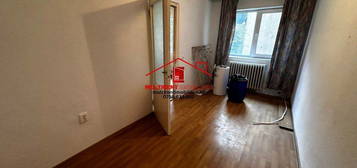 Apartament 3 camere situat la parter!