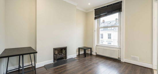 Flat for sale in Russell Gardens, London W14