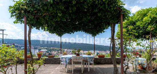 Villa bifamiliare salita Di Vuardel 36, San Giovanni, Trieste