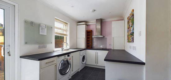 6 bedroom terraced house