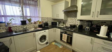 3 bedroom flat for sale