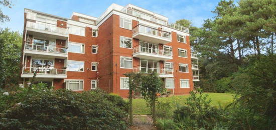 3 bedroom ground floor flat for sale