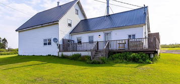 5898 Highway 1, Mavillette, NS B5A 5B3