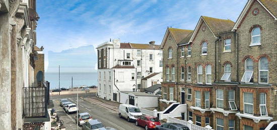 Flat to rent in Athelstan Road, Margate CT9